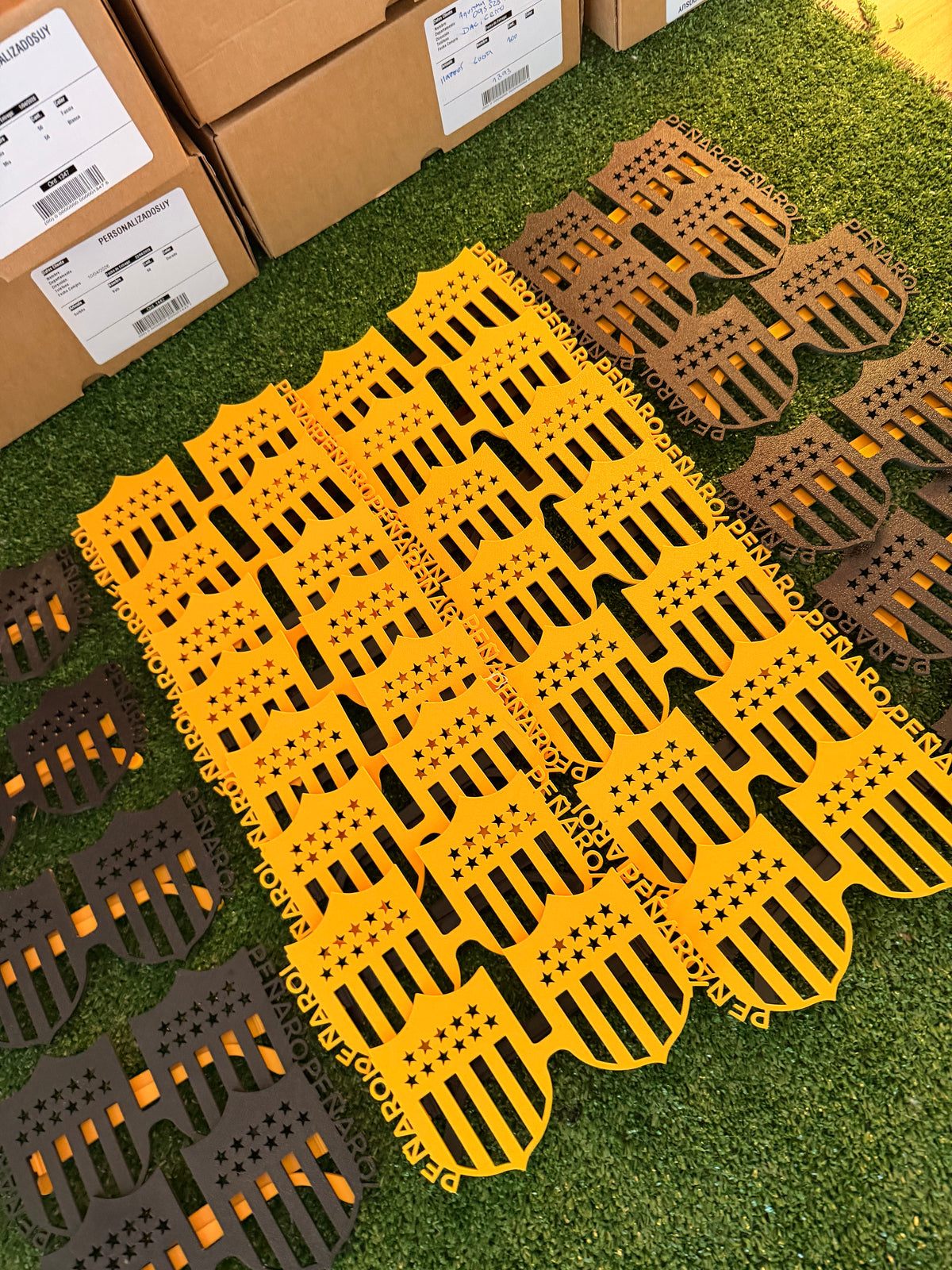 Lentes Personalizados de Cotillon "Peñarol"